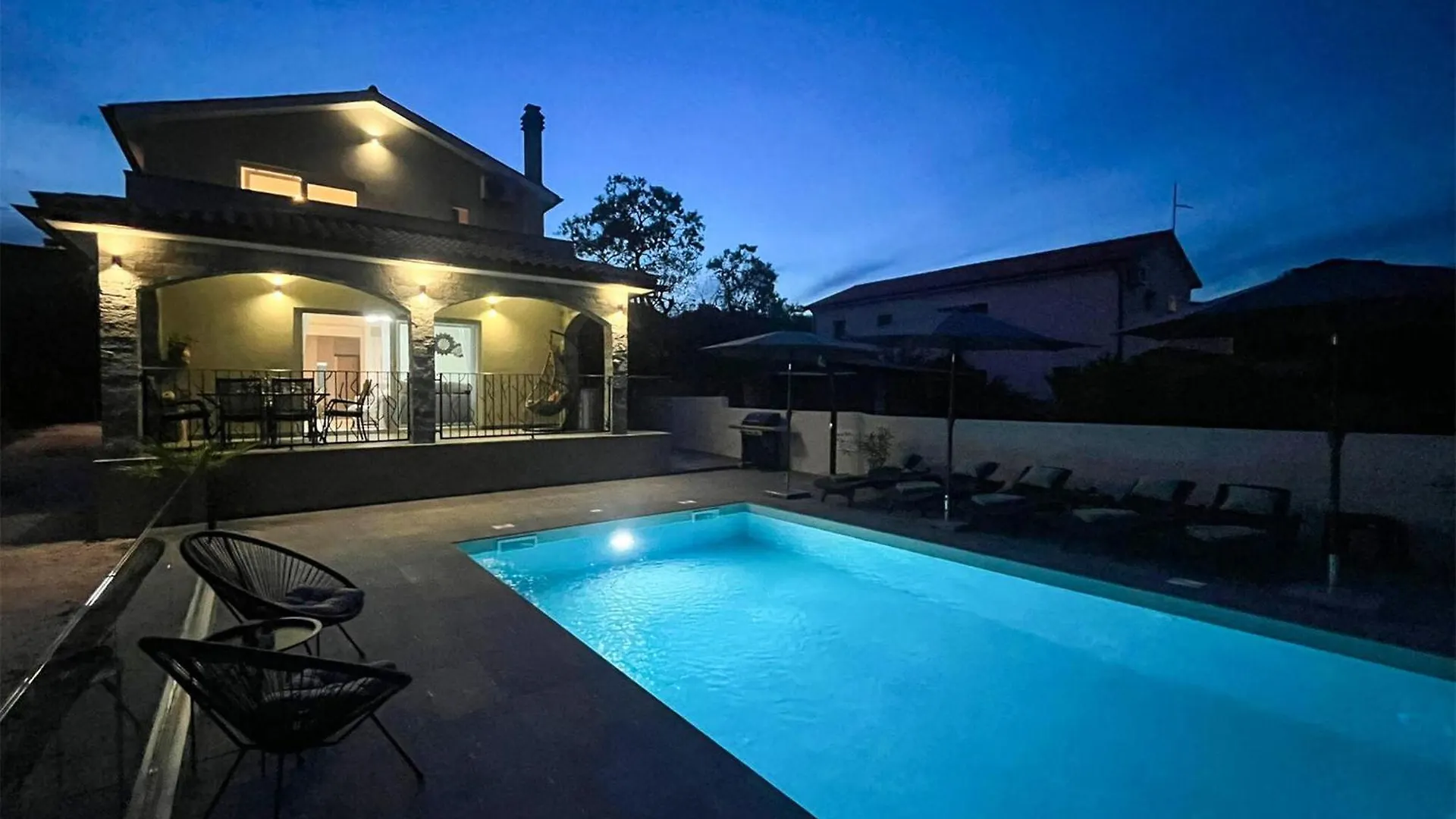 Holiday home 4 Bedroom Gorgeous Home In Pula