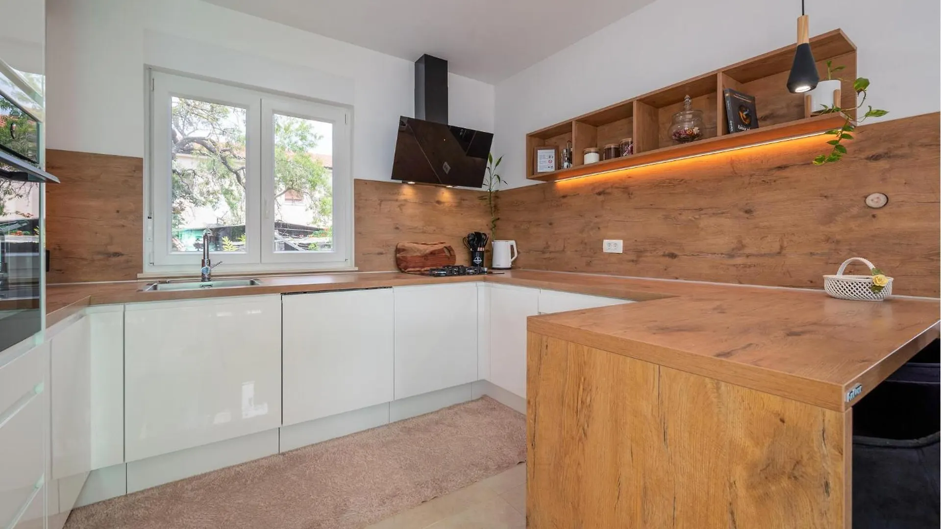 4 Bedroom Gorgeous Home In Pula Croatia