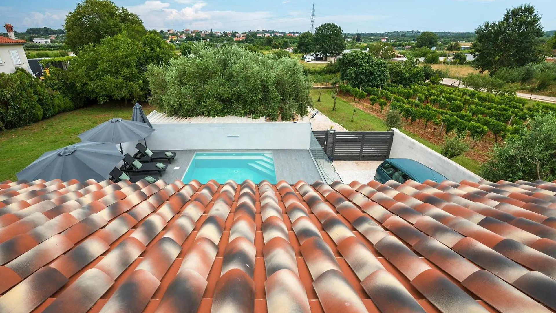 4 Bedroom Gorgeous Home In Pula 0*,