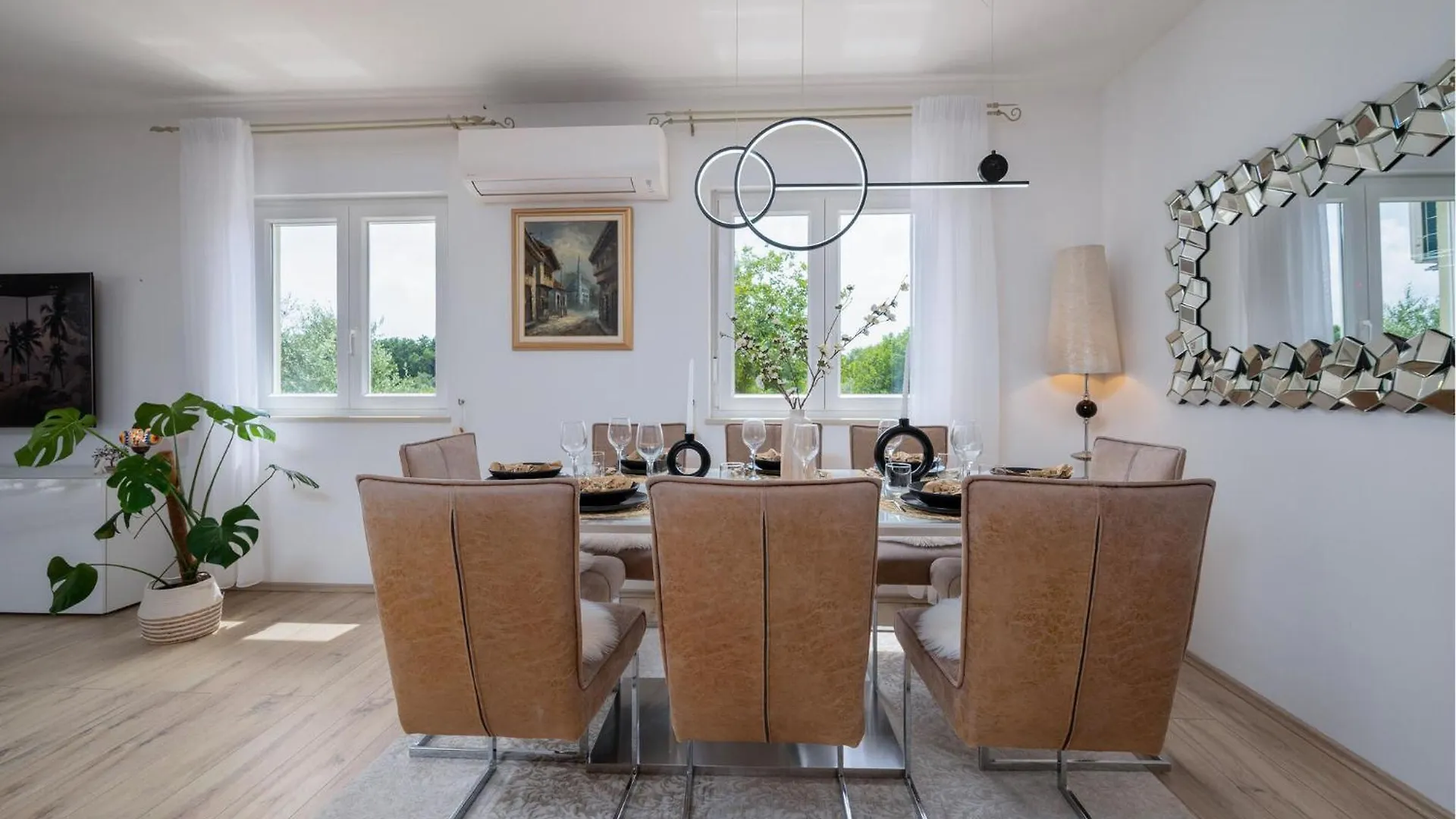Holiday home 4 Bedroom Gorgeous Home In Pula