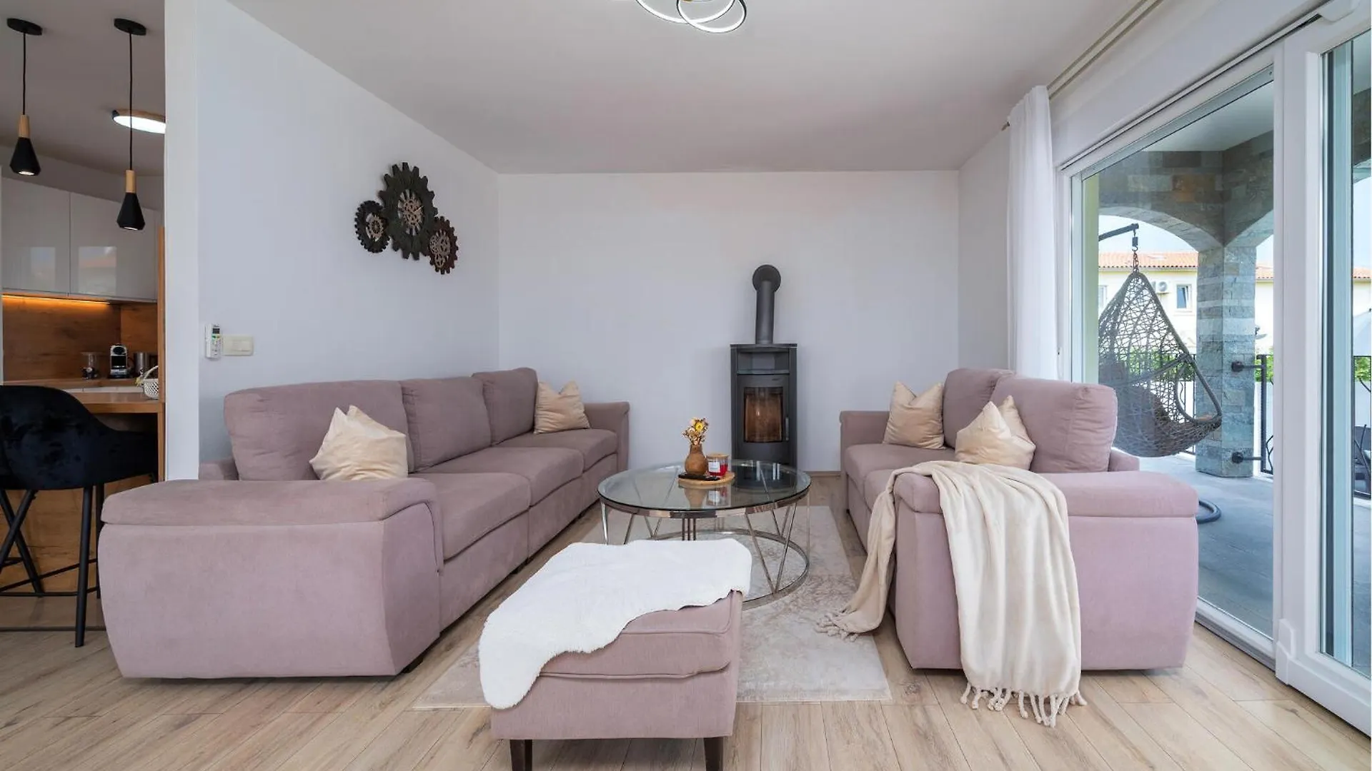 Holiday home 4 Bedroom Gorgeous Home In Pula